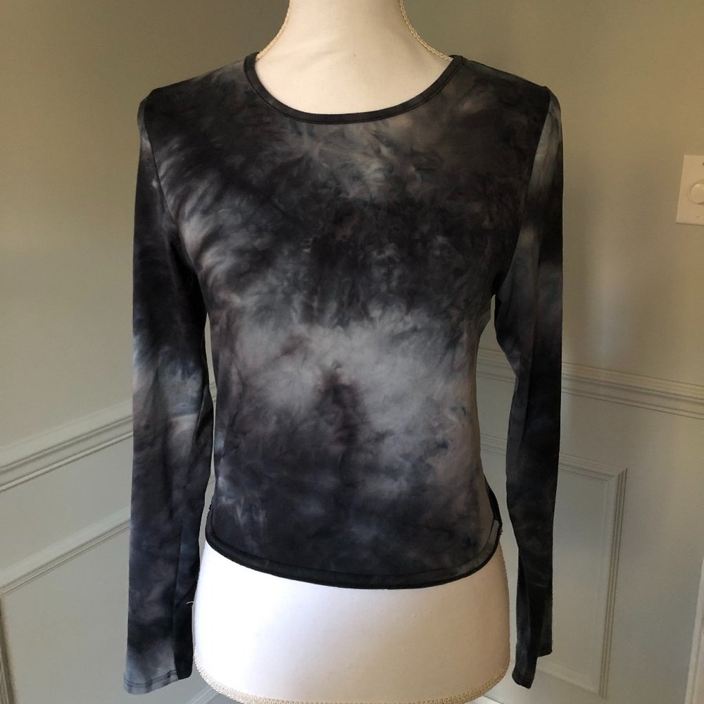 Gaze -Tie-dye Long Sleeve Scoop Neck Top